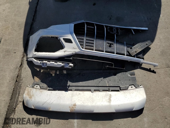 2021 Audi Q3 Premium z VIN WA1AUCF38M1067676, wystawiony jako Copart lot #71621704 z przebiegiem 77 395 mil mil oraz Szkoda całkowita • Salvage title. Historia ofert i sprzedaży dostępna na DreamBid. Obrazek 12.