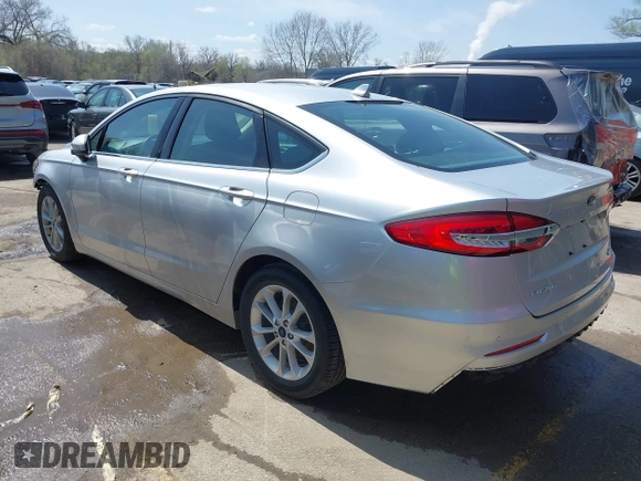 2019 Ford Fusion SE with VIN 3FA6P0HDXKR275252, listed as a IAAI auction lot 41918738 with 70,729 mi miles and . Bid and sale history available at DreamBid. Image 3.