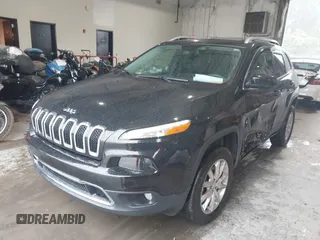 2016 Jeep Cherokee Limited with VIN 1C4PJMDSXGW233096, listed as a IAAI auction lot 42337333 with 39,475 mi miles and . Bid and sale history available at DreamBid. Image 19.