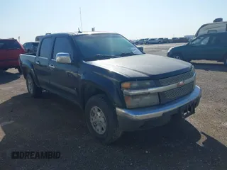 2008 Chevrolet Colorado LT w/3LT with VIN 1GCDS13E888161993, listed as a IAAI auction lot 41929277 with 323,261 mi miles. Bid and sale history available at carsss.com. Image 1.