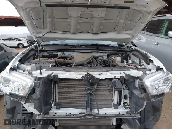 2022 Toyota Tacoma SR with VIN 3TYRX5GNXNT056019, listed as a IAAI auction lot 42026358 with 40,750 mi miles and . Bid and sale history available at DreamBid. Image 10.