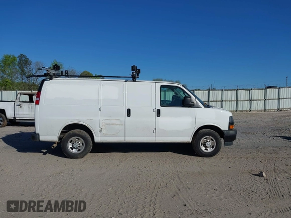 2021 Chevrolet Express Cargo with VIN 1GCWGAFP0M1262410, listed as a IAAI auction lot 42007712 with 61,620 mi miles and . Bid and sale history available at DreamBid. Image 13.