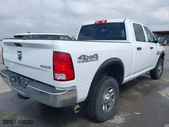 2018 Ram 2500 Tradesman with VIN 3C6UR5CL5JG357477, listed as a IAAI auction lot 41678900 with 247,787 mi miles. Bid and sale history available at carsss.com. Image 4.