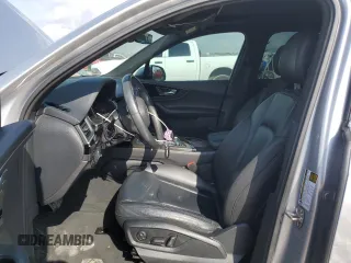 2019 Audi Q7 Premium with VIN WA1AAAF78KD020109, listed as a Copart auction lot 44381715 with 68,361 mi miles and Salvage title. Bid and sale history available at DreamBid. Image 7.