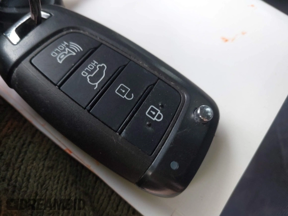 2018 Hyundai Elantra z VIN KMHH35LE3JU009912, wystawiony jako IAAI lot #41663874 z przebiegiem 143 109 mil mil oraz . Historia ofert i sprzedaży dostępna na DreamBid. Obrazek 11.