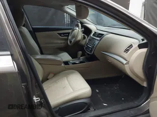 2016 Nissan Altima S with VIN 1N4AL3APXGC114353, listed as a IAAI auction lot 42057688 with 84,562 mi miles and . Bid and sale history available at carsss.com. Image 5.