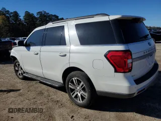 2023 Ford Expedition XLT with VIN 1FMJU1H85PEA23677, listed as a Copart auction lot 84255484 with 0 mi miles and Salvage Title. Bid and sale history available at carsss.com. Image 2.