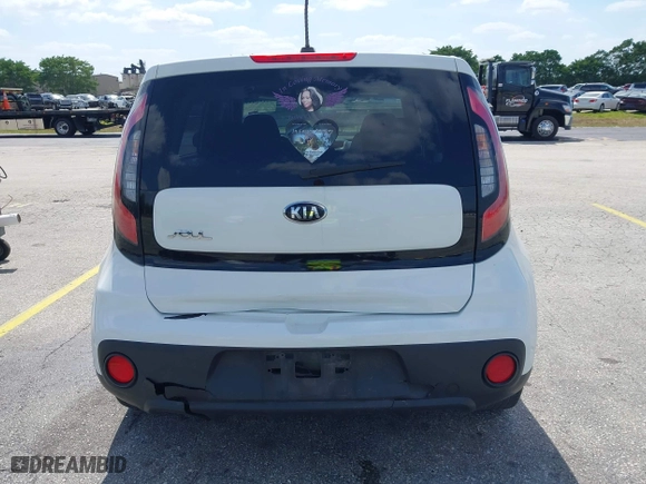 2018 Kia Soul with VIN KNDJN2A24J7892859, listed as a IAAI auction lot 42115097 with 121,427 mi miles. Bid and sale history available at carsss.com. Image 16.