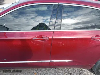 2018 Chevrolet Impala Premier with VIN 2G1125S30J9160625, listed as a IAAI auction lot 38112753 with 121,144 mi miles. Bid and sale history available at carsss.com. Image 14.
