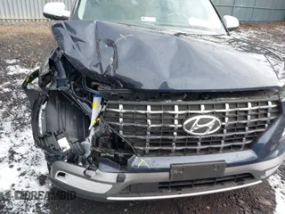 2024 Hyundai Venue SEL with VIN KMHRC8A39RU285918, listed as a IAAI auction lot 41480084 with 4,824 mi miles and . Bid and sale history available at DreamBid. Image 6.