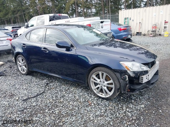 2006 Lexus IS 350 Auto with VIN JTHBE262762005593, listed as a IAAI auction lot 41632675 with 212,187 mi miles. Bid and sale history available at carsss.com. Image 1.