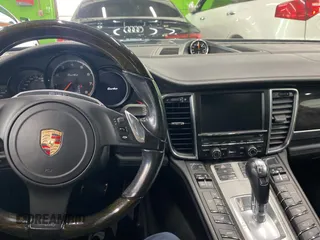 2012 Porsche Panamera Turbo with VIN WP0AC2A79CL090433, listed as a Copart auction lot 53184265 with 70,202 mi miles and Clean Title. Bid and sale history available at DreamBid. Image 9.