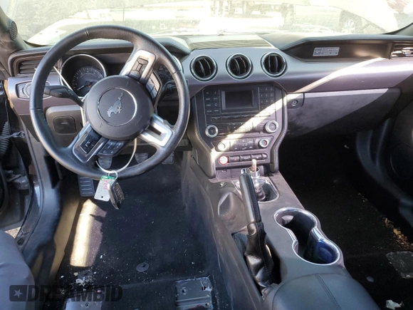 2015 Ford Mustang EcoBoost with VIN 1FA6P8TH5F5401986, listed as a Copart auction lot 64061133 with 61,302 mi miles and Clean Title. Bid and sale history available at carsss.com. Image 8.