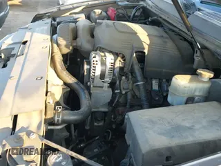 2012 Chevrolet Suburban LS с VIN 1GNSCHE0XCR143178, выставлен на аукционе IAAI как лот 41447363 с пробегом 96 197 миль миль и . История ставок и продаж доступна на DreamBid. Изображение 19.