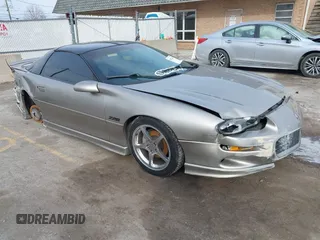 2002 Chevrolet Camaro Z28 z VIN 2G1FP22GX22123181, wystawiony jako IAAI lot #41524701 z przebiegiem 113 329 mil mil oraz . Historia ofert i sprzedaży dostępna na DreamBid. Obrazek 1.