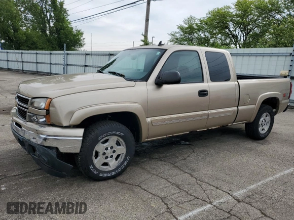 2006 Chevrolet Silverado 1500 LT2 with VIN 1GCEK19B06Z179607, listed as a Copart auction lot 55484885 with 193,003 mi miles and Salvage Title. Bid and sale history available at DreamBid. Image 1.