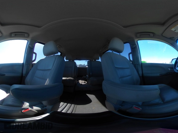 2017 Toyota Sienna XLE Auto Access Seat with VIN 5TDYZ3DC0HS833692, listed as a IAAI auction lot 41810308 with 112,806 mi miles. Bid and sale history available at carsss.com. Image 18.
