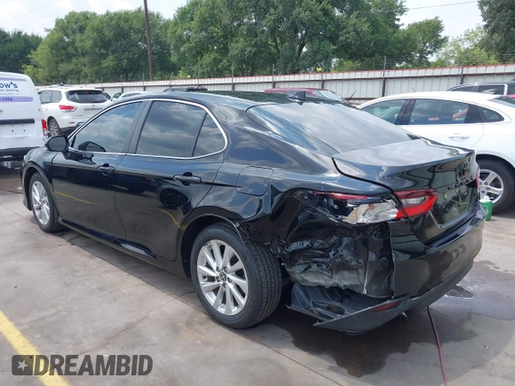 2023 Toyota Camry LE z VIN 4T1C11AK3PU182887, wystawiony jako IAAI lot #42156807 z przebiegiem 33 019 mil mil oraz . Historia ofert i sprzedaży dostępna na DreamBid. Obrazek 3.