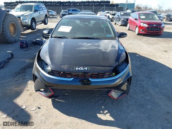 2023 Kia Forte GT-Line with VIN 3KPF54AD2PE533568, listed as a IAAI auction lot 41617139 with 61,368 mi miles. Bid and sale history available at carsss.com. Image 13.