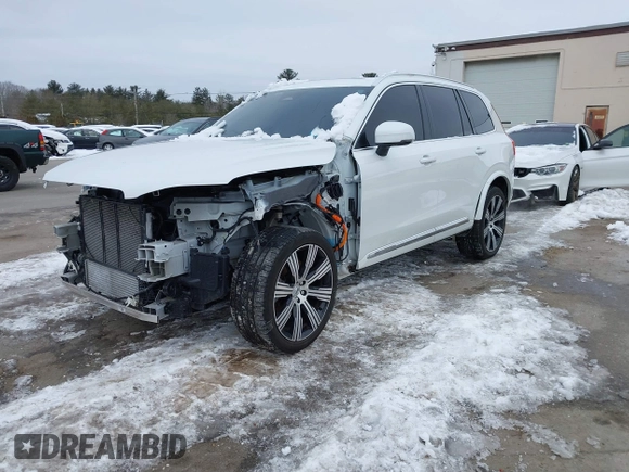 2023 Volvo XC90 Plus z VIN YV4H600N2P1952562, wystawiony jako IAAI lot #41597675 z przebiegiem 18 232 mil mil oraz . Historia ofert i sprzedaży dostępna na DreamBid. Obrazek 17.