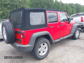 2016 Jeep Wrangler Unlimited Sport z VIN 1C4BJWDG0GL176104, wystawiony jako IAAI lot #42456659 z przebiegiem 116 902 mil mil oraz . Historia ofert i sprzedaży dostępna na DreamBid. Obrazek 4.