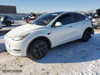 2025 Tesla Model Y Long Range with VIN 7SAYGAEE8SF255950, listed as a Copart auction lot 45096525 with 1,782 mi miles and Salvage Title. Bid and sale history available at carsss.com. Image 1.
