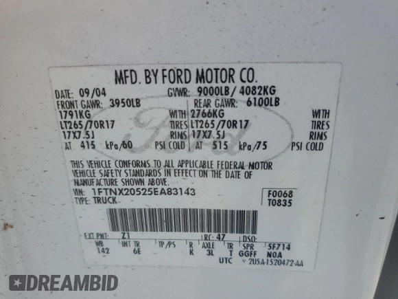 2005 Ford F-250 XL z VIN 1FTNX20525EA83143, wystawiony jako Copart lot #61446145 z przebiegiem 177 679 mil mil oraz Szkoda całkowita • Salvage title. Historia ofert i sprzedaży dostępna na DreamBid. Obrazek 12.
