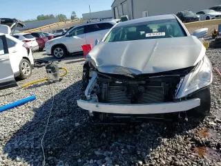 2014 Hyundai Azera с VIN KMHFG4JG6EA354742, выставлен на аукционе Copart как лот 48163345 с пробегом 104 983 миль миль и Списание • Salvage title. История ставок и продаж доступна на DreamBid. Изображение 13.