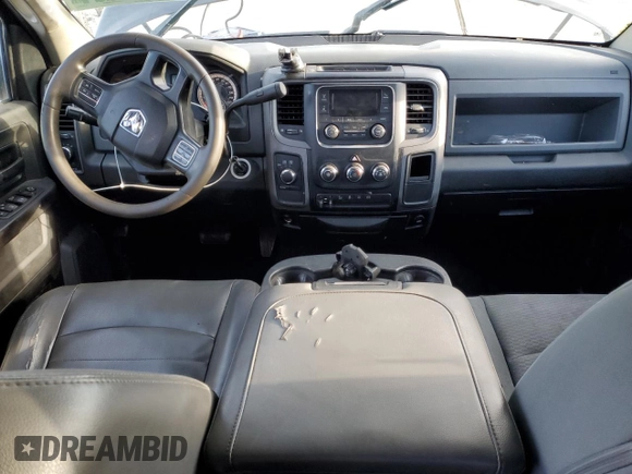 2018 Ram 3500 Tradesman z VIN 3C63RRGL3JG241207, wystawiony jako Copart lot #87117904 z przebiegiem 586 382 mil mil oraz Czysty tytuł • Clean title. Historia ofert i sprzedaży dostępna na DreamBid. Obrazek 8.