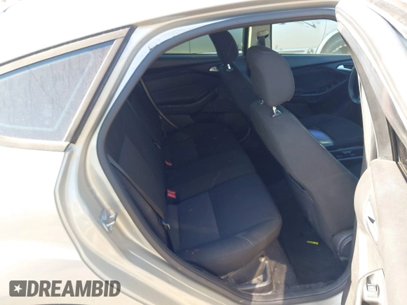 2015 Ford Focus SE with VIN 1FADP3K23FL261021, listed as a IAAI auction lot 42014802 with 157,283 mi miles. Bid and sale history available at carsss.com. Image 8.