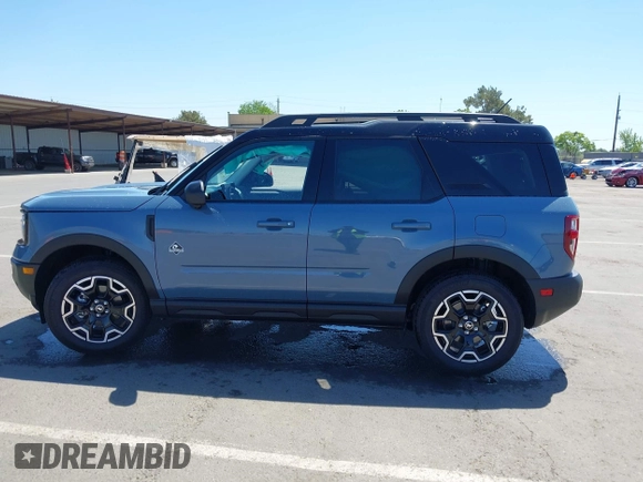 2025 Ford Bronco Sport Outer Banks with VIN 3FMCR9CN6SRE21590, listed as a IAAI auction lot 42084086 with 1,521 mi miles and . Bid and sale history available at DreamBid. Image 14.