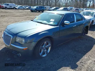 2005 Chrysler 300 with VIN 2C3JA53GX5H188833, listed as a IAAI auction lot 41906889 with 999,999 mi miles. Bid and sale history available at carsss.com. Image 2.