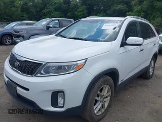 2015 Kia Sorento LX with VIN 5XYKTDA6XFG640536, listed as a IAAI auction lot 42687095 with 142,816 mi miles and . Bid and sale history available at DreamBid. Image 17.