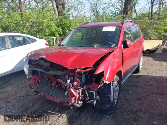 2013 Mitsubishi Outlander SE z VIN JA4JT3AWXDU019597, wystawiony jako IAAI lot #42092622 z przebiegiem 209 093 mil mil oraz . Historia ofert i sprzedaży dostępna na DreamBid. Obrazek 2.