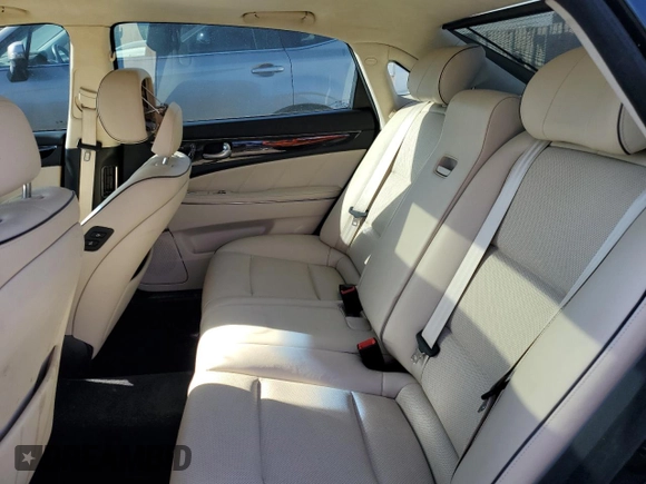 2016 Hyundai Equus Signature with VIN KMHGH4JH3GU104600, listed as a Copart auction lot 46083605 with 83,338 mi miles and Salvage Title. Bid and sale history available at DreamBid. Image 10.