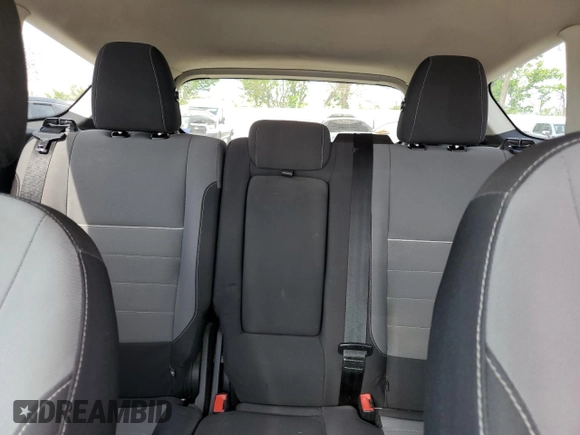 2014 Ford Escape SE z VIN 1FMCU9GX6EUD93636, wystawiony jako Copart lot #54245245 z przebiegiem 146 363 mil mil oraz Czysty tytuł • Clean title. Historia ofert i sprzedaży dostępna na DreamBid. Obrazek 10.