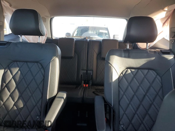 2024 Volkswagen Atlas SEL Premium R-Line с VIN 1V2FR2CA4RC507753, выставлен на аукционе Copart как лот 83025414 с пробегом 17 225 миль миль и Списание • Salvage title. История ставок и продаж доступна на DreamBid. Изображение 10.