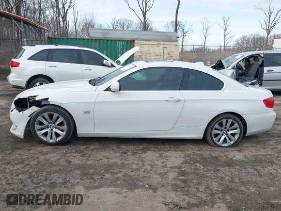 2011 BMW 3 Series 328i xDrive with VIN WBAKF5C54BE655860, listed as a IAAI auction lot 41601663 with 191,244 mi miles. Bid and sale history available at carsss.com. Image 14.