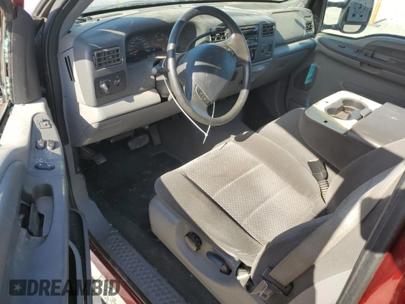 2002 Ford F-250 XL with VIN 1FTNX20F02EB64128, listed as a Copart auction lot 51979895 with 162,117 mi miles and Salvage title. Bid and sale history available at DreamBid. Image 8.