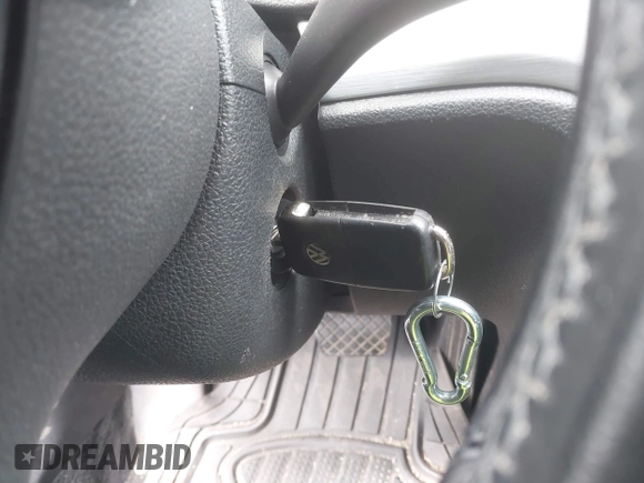 2013 Volkswagen Passat SE с VIN 1VWBP7A35DC022003, выставлен на аукционе IAAI как лот 41960412 с пробегом 243 985 миль миль и . История ставок и продаж доступна на DreamBid. Изображение 11.