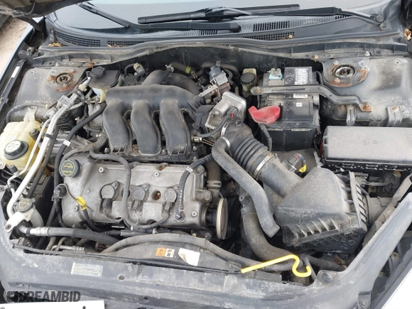 2008 Mercury Milan Premier with VIN 3MEHM08108R651868, listed as a IAAI auction lot 41463137 with 109,951 mi miles. Bid and sale history available at carsss.com. Image 10.