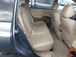 2005 Toyota Highlander with VIN JTEDP21A750069349, listed as a IAAI auction lot 41934823 with 231,182 mi miles. Bid and sale history available at carsss.com. Image 8.