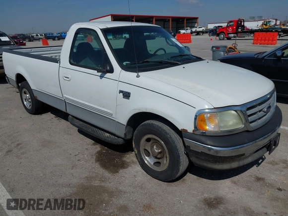 2002 Ford F-150 XL with VIN 1FTRF17W72NA67786, listed as a IAAI auction lot 41869585 with 180,262 mi miles. Bid and sale history available at carsss.com. Image 1.