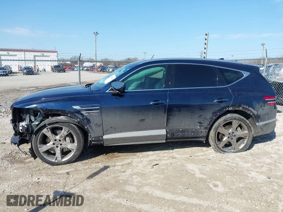2023 Genesis GV80 с VIN KMUHCESC8PU103102, выставлен на аукционе IAAI как лот 41920262 с пробегом 28 701 миль миль и . История ставок и продаж доступна на DreamBid. Изображение 15.