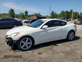 2011 Hyundai Genesis Coupe Track z VIN KMHHU6KH1BU046067, wystawiony jako Copart lot #59971215 z przebiegiem 179 710 mil mil oraz Szkoda całkowita • Salvage title. Historia ofert i sprzedaży dostępna na DreamBid. Obrazek 1.