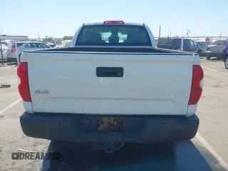2017 Toyota Tundra SR с VIN 5TFUM5F16HX074447, выставлен на аукционе IAAI как лот 42359101 с пробегом 117 085 миль миль и . История ставок и продаж доступна на DreamBid. Изображение 16.