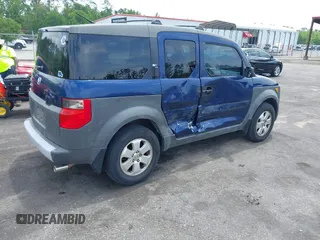 2003 Honda Element DX z VIN 5J6YH28273L001740, wystawiony jako IAAI lot #42084177 z przebiegiem 212 509 mil mil oraz . Historia ofert i sprzedaży dostępna na DreamBid. Obrazek 4.