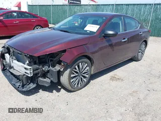 2024 Nissan Altima 2.5 SV with VIN 1N4BL4DV1RN409109, listed as a IAAI auction lot 42096171 with 28,460 mi miles. Bid and sale history available at carsss.com. Image 17.