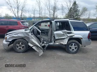 2005 Chevrolet TrailBlazer LT with VIN 1GNDT13S552190909, listed as a IAAI auction lot 42081094 with 117,897 mi miles and . Bid and sale history available at DreamBid. Image 14.