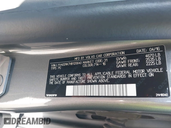 2017 Volvo S60 Inscription with VIN LYV402HK7HB120640, listed as a IAAI auction lot 41583114 with 71,884 mi miles. Bid and sale history available at carsss.com. Image 9.